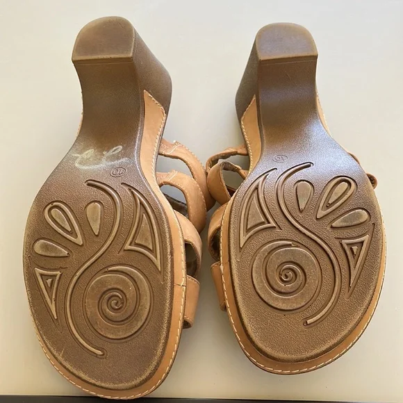 EUC White Mountain Size 10 W women’s 3 inch heel tan sandals, barely wor… - Picture 5 of 9